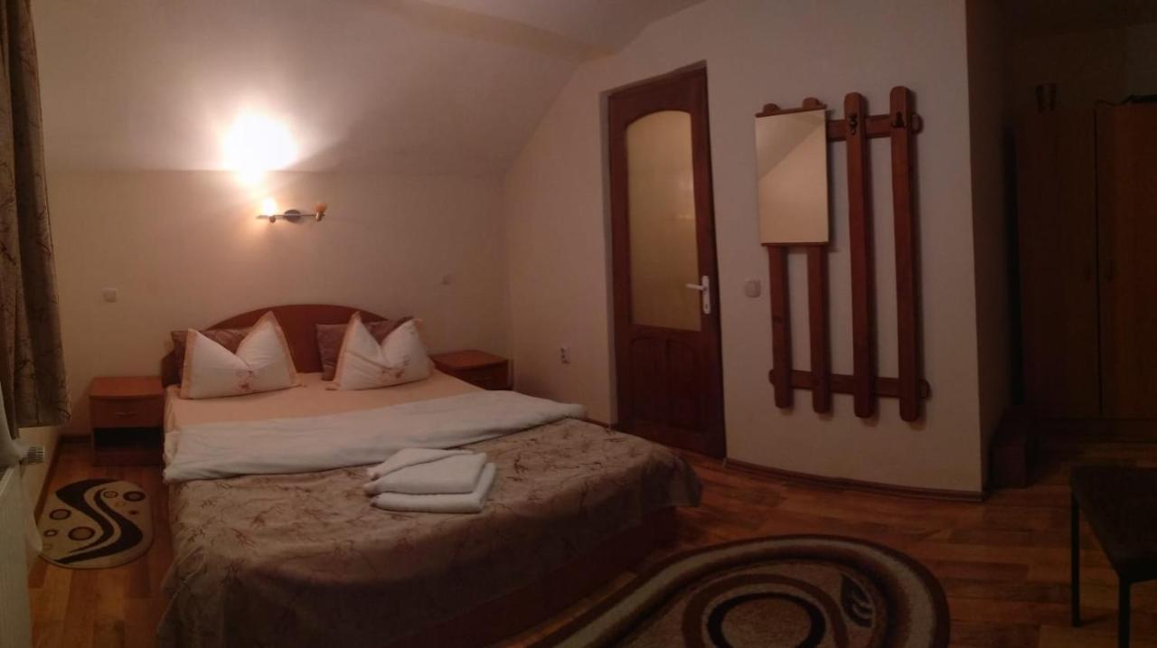 Casa Terzea Hotel Rîşnov Exterior foto